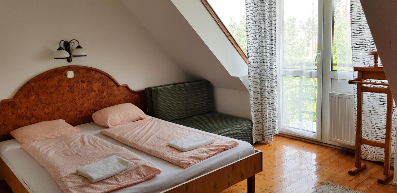 Hotel Paar Szieszta Дьёр Экстерьер фото